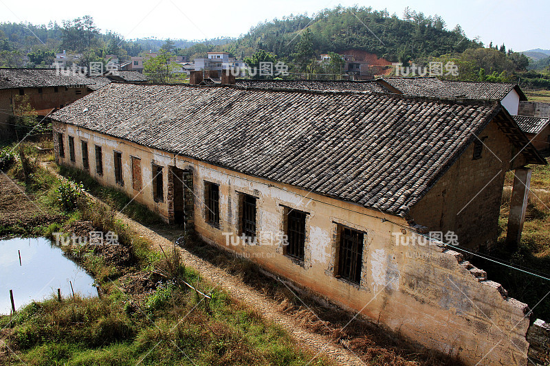 废弃的农村房屋，中国