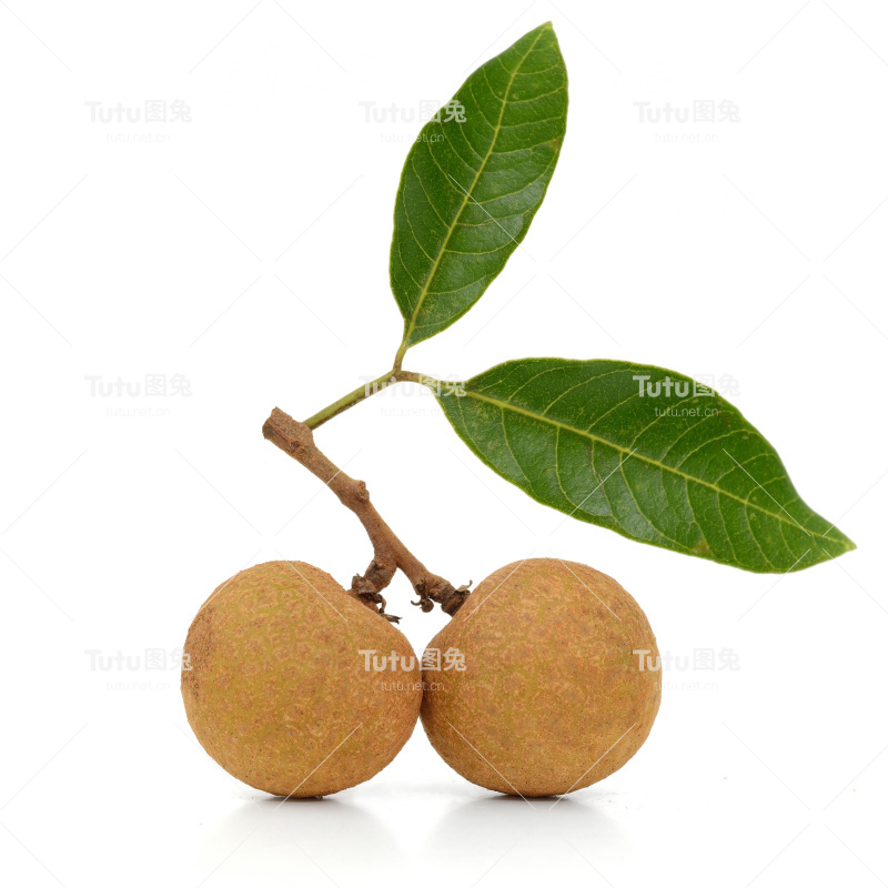 背景上的新鲜龙眼(果实)
