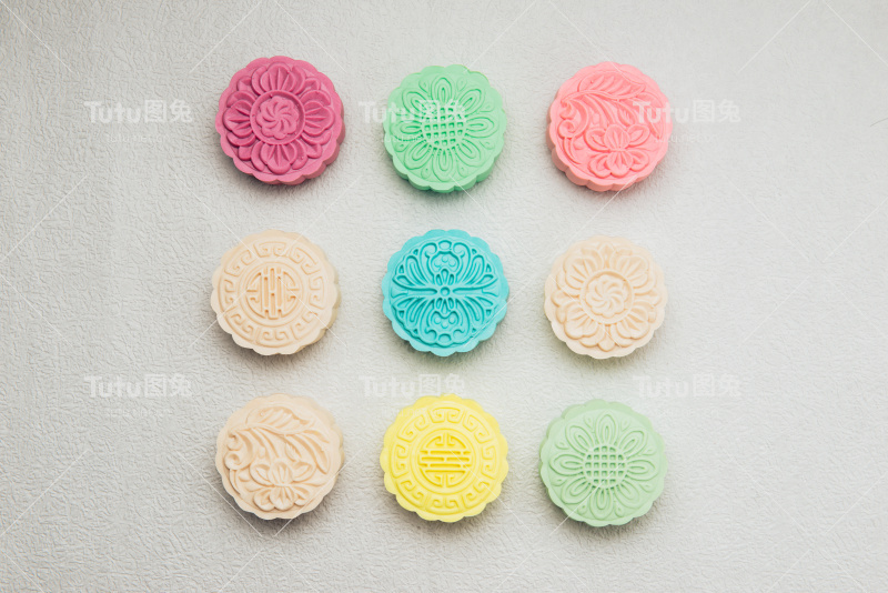 甜色的雪皮月饼。