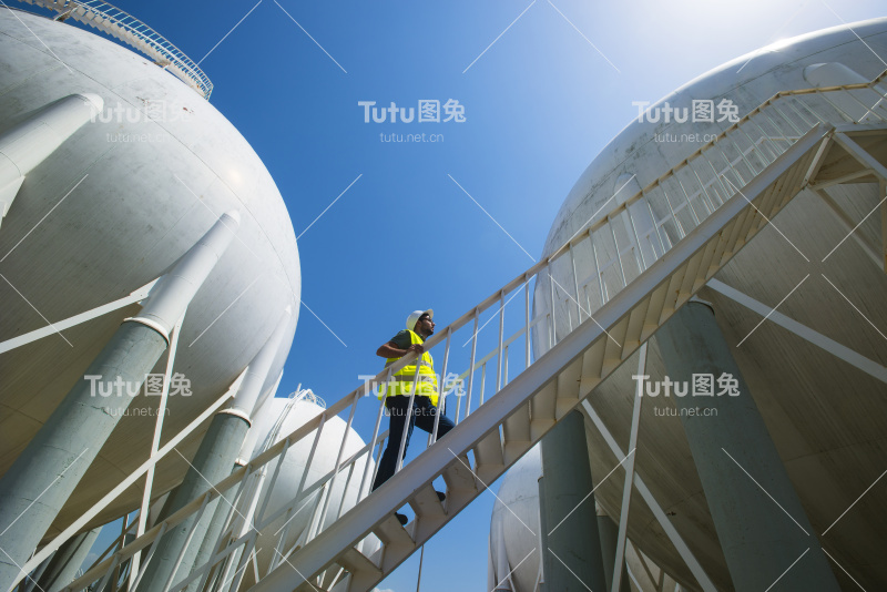液化石油气储罐及石化工程师