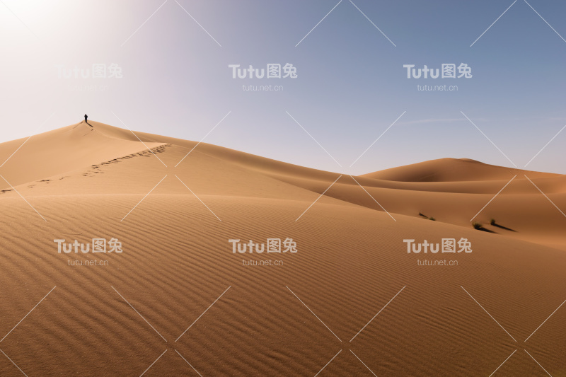 沙丘Erg Chebbi沙漠，撒哈拉，Merzouga，摩洛哥