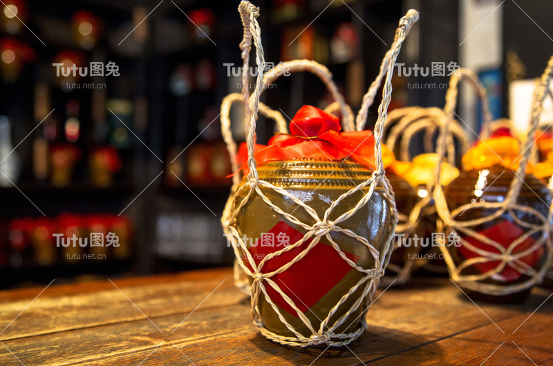 中国传统黄酒瓶装