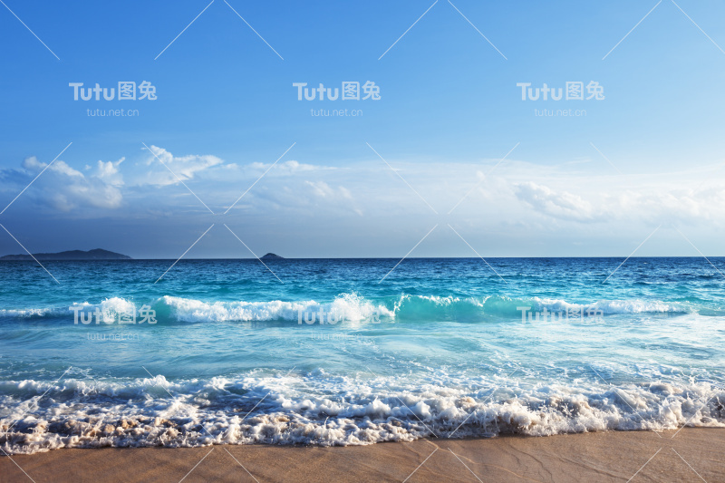 日落时分的塞舌尔海滩