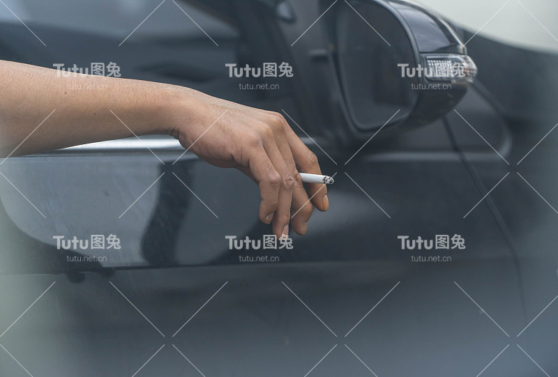 把手cigaratte