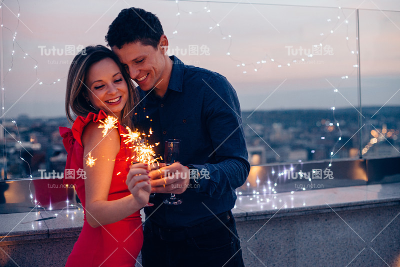 爱情是一个甜蜜的梦