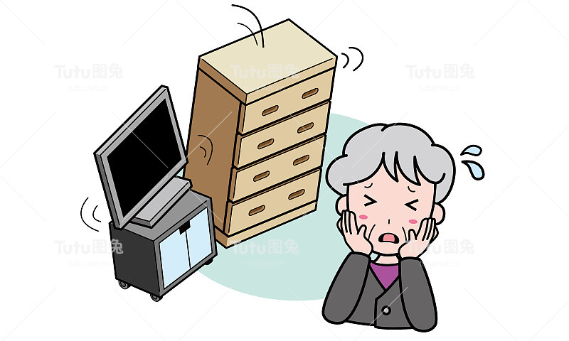 一位因地震而使家具摇晃的老妇人