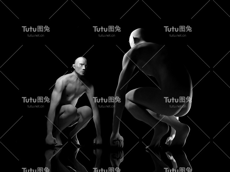 在镜子前(有男性裸体)