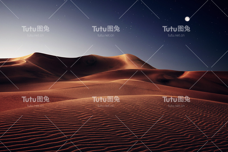 晚上沙漠