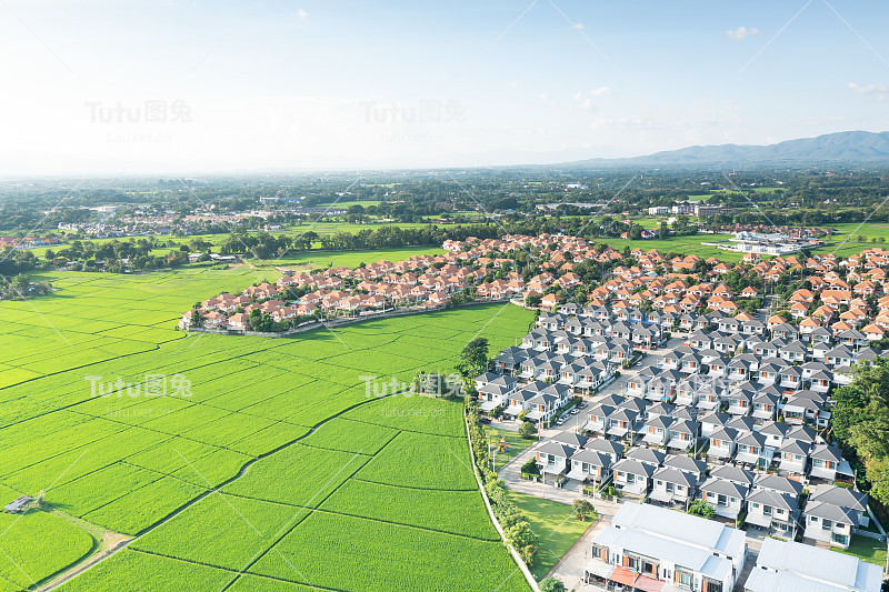 泰国清迈的土地或景观鸟瞰图。