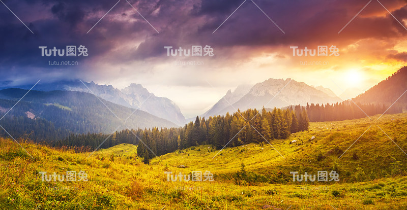 神奇的山景观