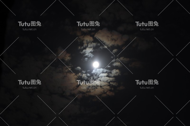 夜云
