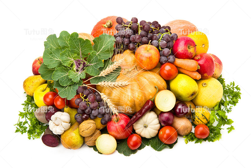 水果和蔬菜隔离在白色上。