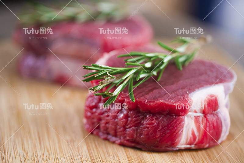 生牛肉里脊