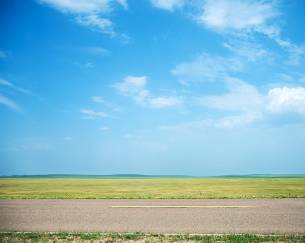 空白的沥青路面作为背景