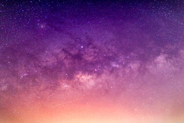 银河系中有恒星和宇宙尘埃